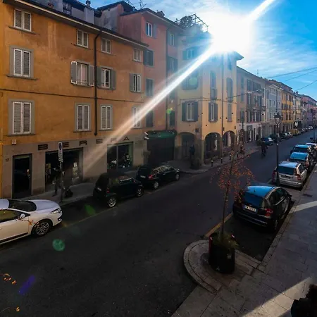 Casa Vacanza Valentina - Downtown Bergamo Exterior photo